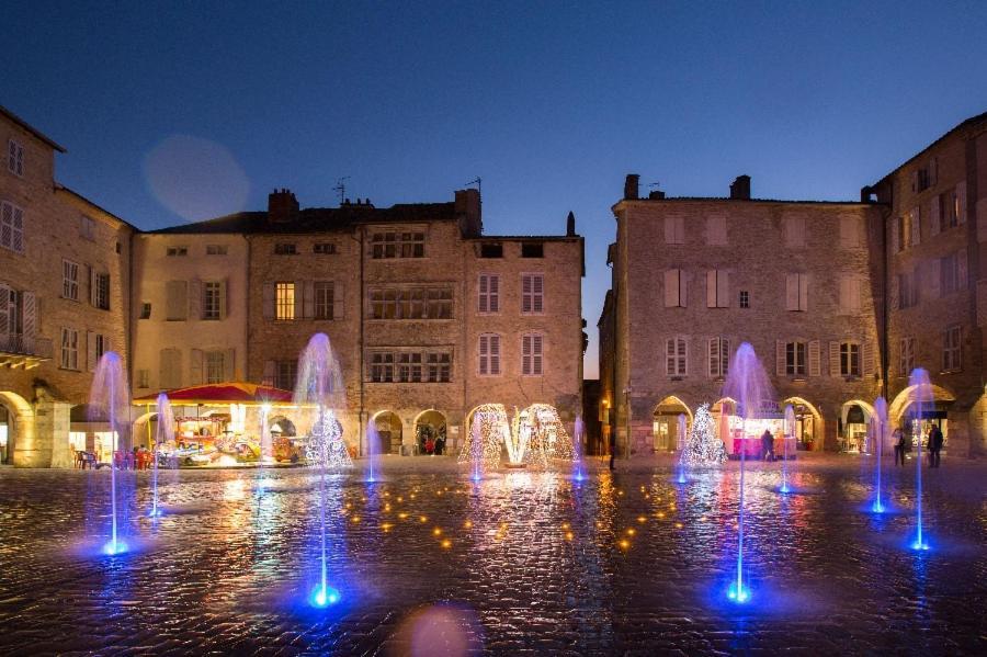 L'Indus 3 Etoiles Wifi, Netflix, Disney, Coeur De Bastide Вилфранш-дьо-Руерг Екстериор снимка